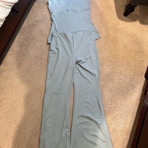 Elegant Women's Jumpsuit in Light Green
